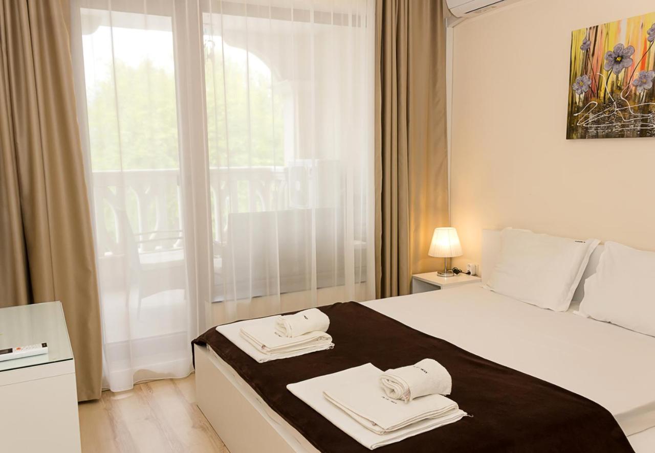 Ferienwohnung Coastal 1Bd Flat With Pool & Parking Warna Exterior foto